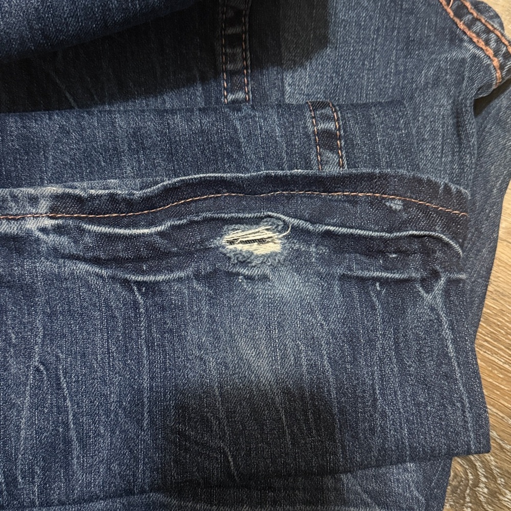 Cowgirl Tuff 29x33 mid rise. Boot cut - Picture 6 of 6